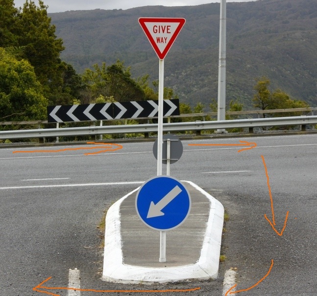 SH2 Kaitoke Loop turnoff